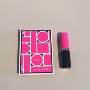 Estée Lauder- Lisa perry